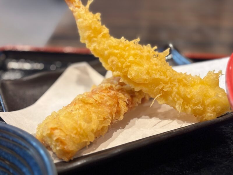 トッピングの「鯛ちくわ天」「海老天」